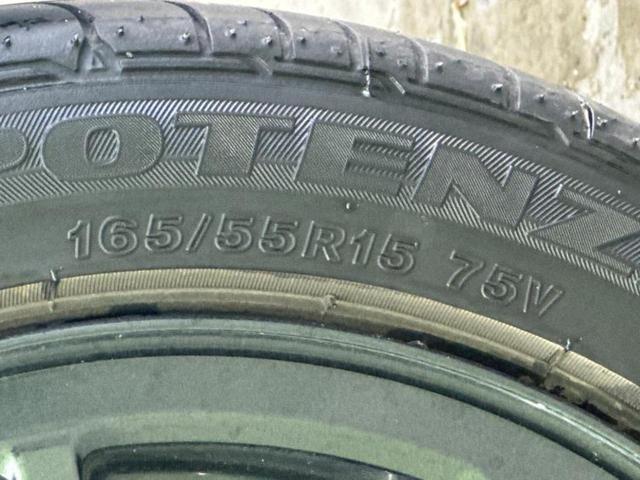 アルトワークス ヒョウジュン　新品タイヤ／保証書／ディスプレイオーディオ／ドライブレコーダー　純正／ヘッドランプ　ＨＩＤ／Ｂｌｕｅｔｏｏｔｈ接続／ＥＴＣ２．０／ＥＢＤ付ＡＢＳ／横滑り防止装置／アルミホイール　純正　１５インチ（49枚目）