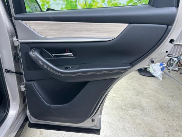 CX-60 XD Lパッケージ サンルーフ/BOSE/保証書/ディスプレイオーディオ+ナビ12.3インチ/アイアクティブセンス(マツダ)/シートヒーター 前席/全方位モニター/車線逸脱防止支援システム/シート 合皮 全周囲カメラ(22枚目)