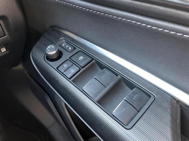 ハリアー Ｚレザーパッケージ　純正エアロ／ＪＢＬ／保証書／ディスプレイオーディオ＋ナビ１２．３インチ／デジタルインナーミラー／衝突安全装置／シートヒーター／車線逸脱防止支援システム／シート　合皮　衝突被害軽減システム　フルエアロ（18枚目）