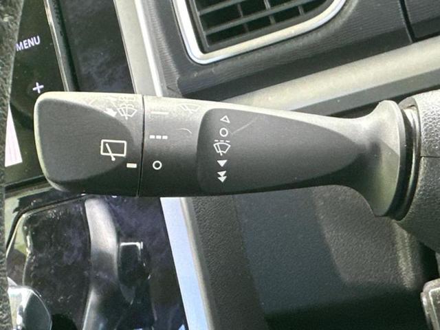 タント カスタムＲＳトップエディションＳＡ２　新品タイヤ／保証書／社外　ＳＤナビ／スマートアシスト（トヨタ・ダイハツ）／両側電動スライドドア／車線逸脱防止支援システム／ヘッドランプ　ＬＥＤ／Ｂｌｕｅｔｏｏｔｈ接続／ＥＴＣ／ＥＢＤ付ＡＢＳ（17枚目）