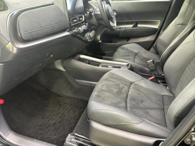 アクア ＧＲスポーツ　保証書／ディスプレイオーディオ＋ナビ１０．５インチ／トヨタセーフティセンス／パノラミックビューモニター／車線逸脱防止支援システム／シート　ハーフレザー／ヘッドランプ　ＬＥＤ　衝突被害軽減システム（6枚目）