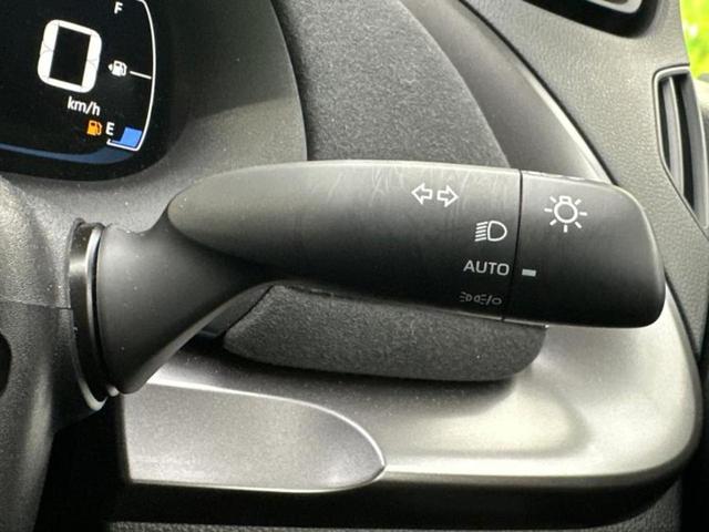 アクア ＧＲスポーツ　保証書／ディスプレイオーディオ＋ナビ１０．５インチ／トヨタセーフティセンス／パノラミックビューモニター／車線逸脱防止支援システム／シート　ハーフレザー／ヘッドランプ　ＬＥＤ　衝突被害軽減システム（16枚目）