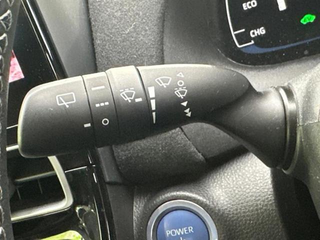 アクア ＧＲスポーツ　保証書／ディスプレイオーディオ＋ナビ１０．５インチ／トヨタセーフティセンス／パノラミックビューモニター／車線逸脱防止支援システム／シート　ハーフレザー／ヘッドランプ　ＬＥＤ　衝突被害軽減システム（17枚目）