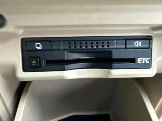 アルファードハイブリッド 4WDハイブリッドG Lパッケージ ツインムーンルーフ/保証書/純正 HDDナビ/両側電動スライドドア/シートヒーター/シート フルレザー/電動バックドア/ヘッドランプ HID/Bluetooth接続/ETC/EBD付ABS 革シート(27枚目)