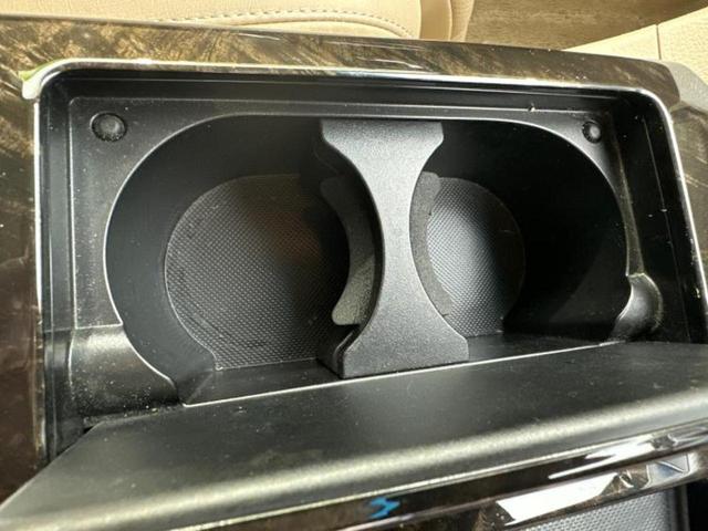 アルファードハイブリッド 4WDハイブリッドG Lパッケージ ツインムーンルーフ/保証書/純正 HDDナビ/両側電動スライドドア/シートヒーター/シート フルレザー/電動バックドア/ヘッドランプ HID/Bluetooth接続/ETC/EBD付ABS 革シート(37枚目)