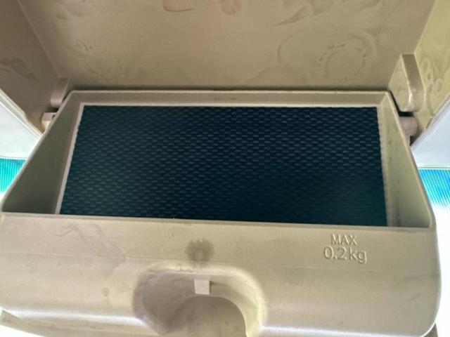 アルファードハイブリッド 4WDハイブリッドG Lパッケージ ツインムーンルーフ/保証書/純正 HDDナビ/両側電動スライドドア/シートヒーター/シート フルレザー/電動バックドア/ヘッドランプ HID/Bluetooth接続/ETC/EBD付ABS 革シート(44枚目)