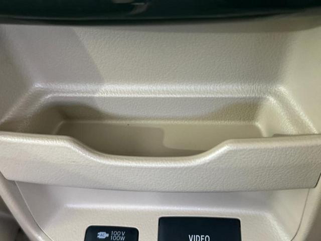 アルファードハイブリッド 4WDハイブリッドG Lパッケージ ツインムーンルーフ/保証書/純正 HDDナビ/両側電動スライドドア/シートヒーター/シート フルレザー/電動バックドア/ヘッドランプ HID/Bluetooth接続/ETC/EBD付ABS 革シート(50枚目)