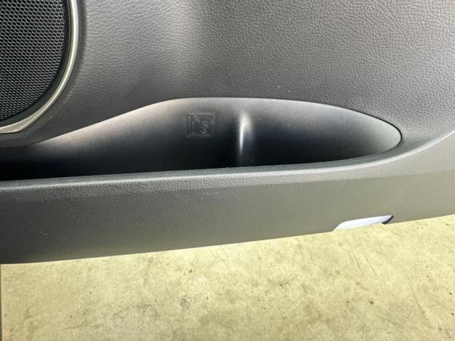 ハリアーハイブリッド 4WDプログレス サンルーフ/モデリスタエアロ/JBL/保証書/純正 9インチ SDナビ/トヨタセーフティセンス/パノラミックビューモニター/車線逸脱防止支援システム/シート ハーフレザー/電動バックドア 全周囲カメラ(40枚目)