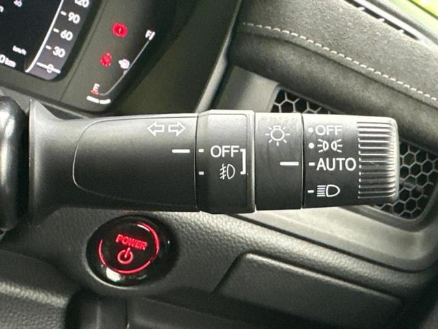 ステップワゴン eHEVスパーダプレミアムライン 新品タイヤ/純正 11インチ ナビ/フリップダウンモニター 純正 15.6インチ/ホンダセンシング/両側電動スライドドア/シートヒーター 前席/マルチビューカメラシステム/車線逸脱防止支援システム(17枚目)