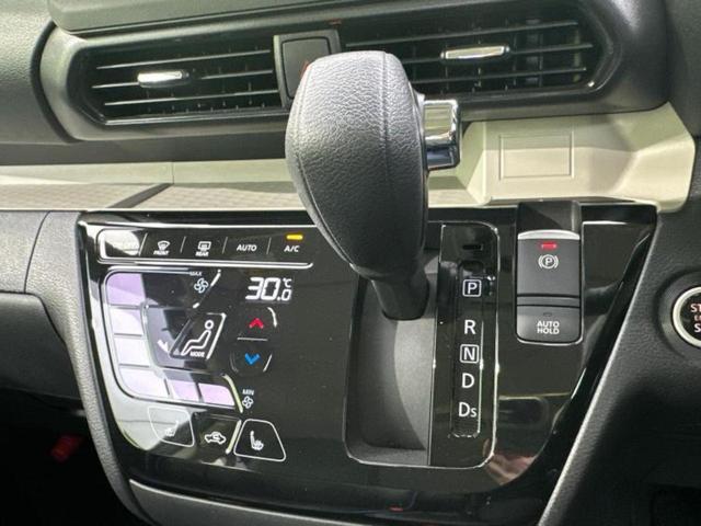 デリカミニ ４ＷＤ　Ｔプレミアム　社外　メモリーナビ／デジタルルームミラー／イーアシスト（ミツビシ）／両側電動スライドドア／シートヒーター　前席／全方位モニター／車線逸脱防止支援システム／ドライブレコーダー　社外　衝突被害軽減システム（17枚目）