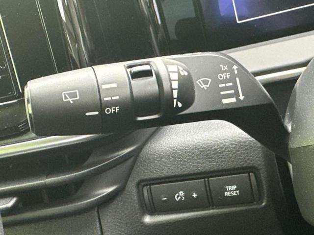 ノート Ｘ　ディスプレイオーディオ＋ナビ９インチ／インテリジェントルームミラー／エマージェンシーブレーキ／アラウンドビューモニター／車線逸脱防止支援システム／ヘッドランプ　ＬＥＤ　衝突被害軽減システム（17枚目）