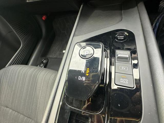 ノート Ｘ　ディスプレイオーディオ＋ナビ９インチ／インテリジェントルームミラー／エマージェンシーブレーキ／アラウンドビューモニター／車線逸脱防止支援システム／ヘッドランプ　ＬＥＤ　衝突被害軽減システム（18枚目）