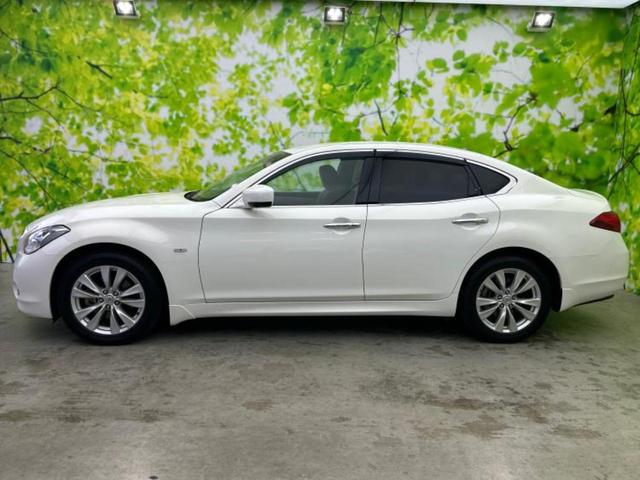 フーガ ３７０ＧＴ　保証書／純正　ナビ／ヘッドランプ　ＨＩＤ／ＥＴＣ／ＥＢＤ付ＡＢＳ／横滑り防止装置／クルーズコントロール／サイドモニター／バックモニター／フルセグＴＶ／ＤＶＤ／エアバッグ　運転席／エアバッグ　助手席（2枚目）