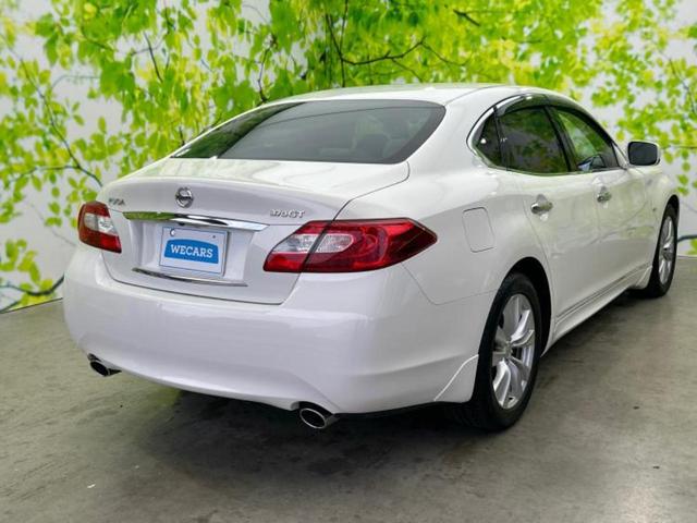 フーガ ３７０ＧＴ　保証書／純正　ナビ／ヘッドランプ　ＨＩＤ／ＥＴＣ／ＥＢＤ付ＡＢＳ／横滑り防止装置／クルーズコントロール／サイドモニター／バックモニター／フルセグＴＶ／ＤＶＤ／エアバッグ　運転席／エアバッグ　助手席（3枚目）