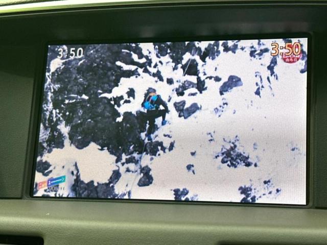 フーガ ３７０ＧＴ　保証書／純正　ナビ／ヘッドランプ　ＨＩＤ／ＥＴＣ／ＥＢＤ付ＡＢＳ／横滑り防止装置／クルーズコントロール／サイドモニター／バックモニター／フルセグＴＶ／ＤＶＤ／エアバッグ　運転席／エアバッグ　助手席（12枚目）