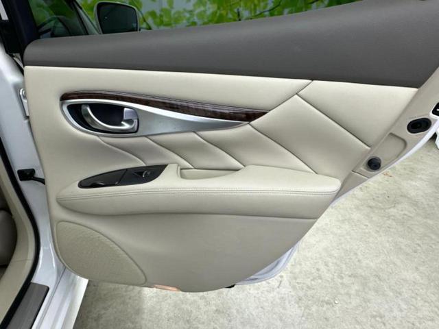 フーガ ３７０ＧＴ　保証書／純正　ナビ／ヘッドランプ　ＨＩＤ／ＥＴＣ／ＥＢＤ付ＡＢＳ／横滑り防止装置／クルーズコントロール／サイドモニター／バックモニター／フルセグＴＶ／ＤＶＤ／エアバッグ　運転席／エアバッグ　助手席（22枚目）