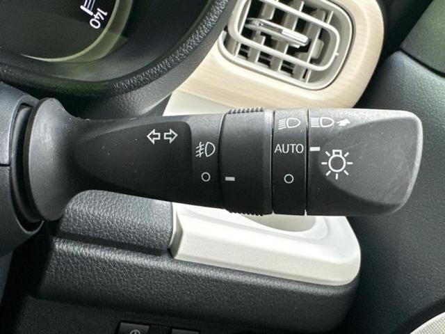 ムーヴキャンバス ストライプスＧターボ　保証書／スマートアシスト（トヨタ・ダイハツ）／両側電動スライドドア／シートヒーター　前席／車線逸脱防止支援システム／ヘッドランプ　ＬＥＤ／ＥＢＤ付ＡＢＳ／横滑り防止装置／アイドリングストップ（11枚目）