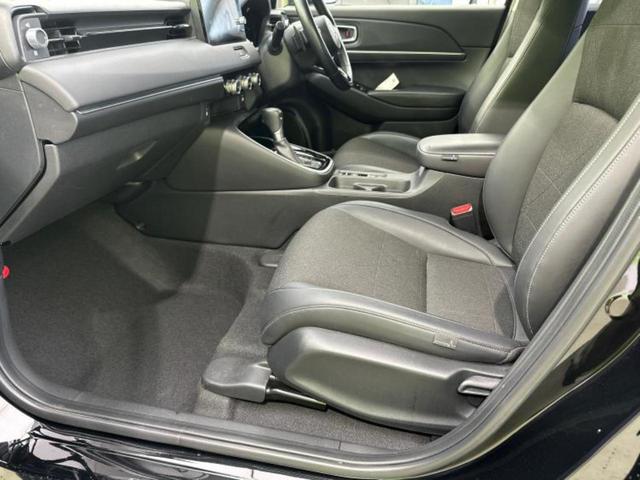 ヴェゼル ｅＨＥＶ　Ｚ　新品タイヤ／保証書／ディスプレイオーディオ＋ナビ９インチ／ホンダセンシング／シートヒーター　前席／車線逸脱防止支援システム／シート　ハーフレザー／電動バックドア／ヘッドランプ　ＬＥＤ　バックカメラ（6枚目）