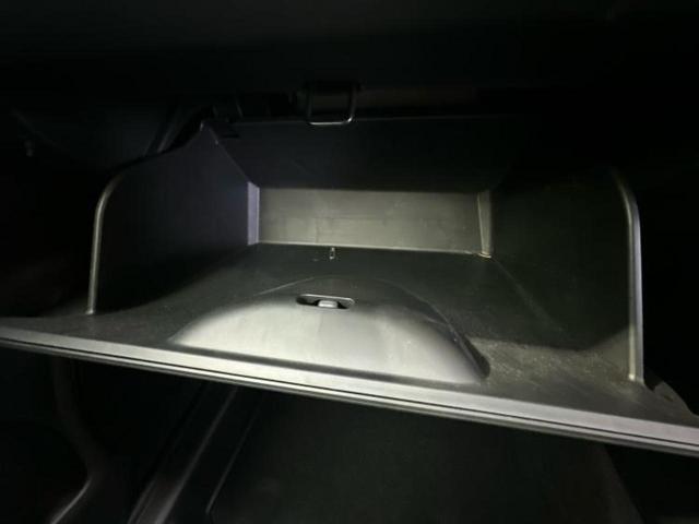 ヴェゼル ｅＨＥＶ　Ｚ　新品タイヤ／保証書／ディスプレイオーディオ＋ナビ９インチ／ホンダセンシング／シートヒーター　前席／車線逸脱防止支援システム／シート　ハーフレザー／電動バックドア／ヘッドランプ　ＬＥＤ　バックカメラ（38枚目）