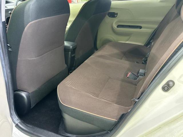 アクア Ｇ　新品タイヤ／保証書／純正　ＳＤナビ／シートヒーター　前席／ドライブレコーダー　社外／Ｂｌｕｅｔｏｏｔｈ接続／ＥＴＣ／ＥＢＤ付ＡＢＳ／横滑り防止装置／アイドリングストップ／フルセグＴＶ／ＤＶＤ　ドラレコ（7枚目）