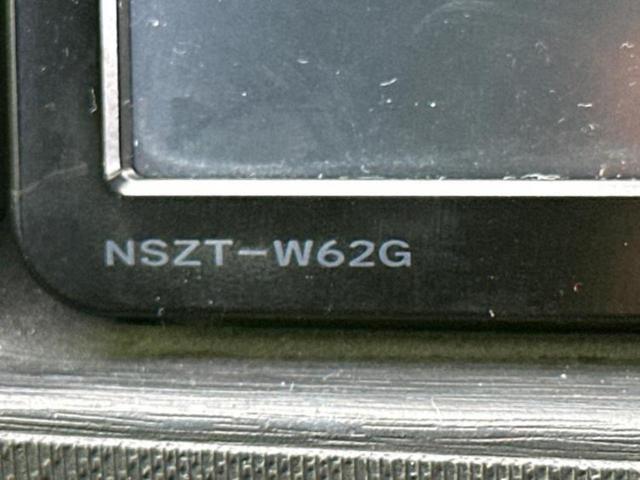 アクア Ｇ　新品タイヤ／保証書／純正　ＳＤナビ／シートヒーター　前席／ドライブレコーダー　社外／Ｂｌｕｅｔｏｏｔｈ接続／ＥＴＣ／ＥＢＤ付ＡＢＳ／横滑り防止装置／アイドリングストップ／フルセグＴＶ／ＤＶＤ　ドラレコ（9枚目）