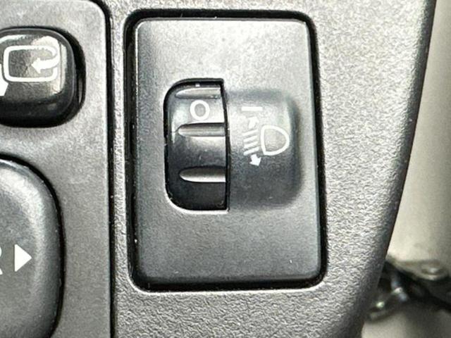 アクア Ｇ　新品タイヤ／保証書／純正　ＳＤナビ／シートヒーター　前席／ドライブレコーダー　社外／Ｂｌｕｅｔｏｏｔｈ接続／ＥＴＣ／ＥＢＤ付ＡＢＳ／横滑り防止装置／アイドリングストップ／フルセグＴＶ／ＤＶＤ　ドラレコ（25枚目）