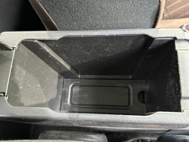 アクア Ｇ　新品タイヤ／保証書／純正　ＳＤナビ／シートヒーター　前席／ドライブレコーダー　社外／Ｂｌｕｅｔｏｏｔｈ接続／ＥＴＣ／ＥＢＤ付ＡＢＳ／横滑り防止装置／アイドリングストップ／フルセグＴＶ／ＤＶＤ　ドラレコ（30枚目）