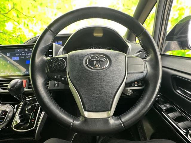 ヴォクシー ＺＳキラメキ３　保証書／純正　１０インチ　ＳＤナビ／フリップダウンモニター　純正　１２．８インチ／衝突安全装置／両側電動スライドドア／車線逸脱防止支援システム／シート　ハーフレザー／ドライブレコーダー　社外　ドラレコ（16枚目）