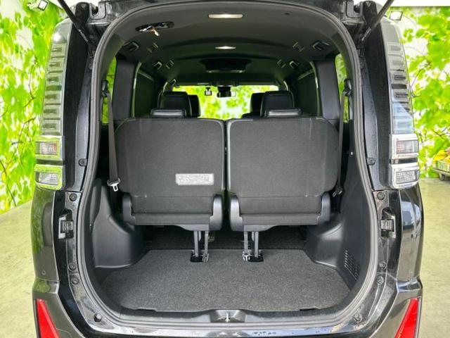 ヴォクシー ＺＳキラメキ３　保証書／純正　１０インチ　ＳＤナビ／フリップダウンモニター　純正　１２．８インチ／衝突安全装置／両側電動スライドドア／車線逸脱防止支援システム／シート　ハーフレザー／ドライブレコーダー　社外　ドラレコ（20枚目）