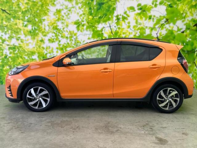 アクア クロスオーバー　保証書／純正　９インチ　ＳＤナビ／トヨタセーフティセンス／シートヒーター　前席／車線逸脱防止支援システム／シート　合皮／ヘッドランプ　ＬＥＤ／Ｂｌｕｅｔｏｏｔｈ接続／ＥＴＣ／ＥＢＤ付ＡＢＳ　ＤＶＤ再生（2枚目）