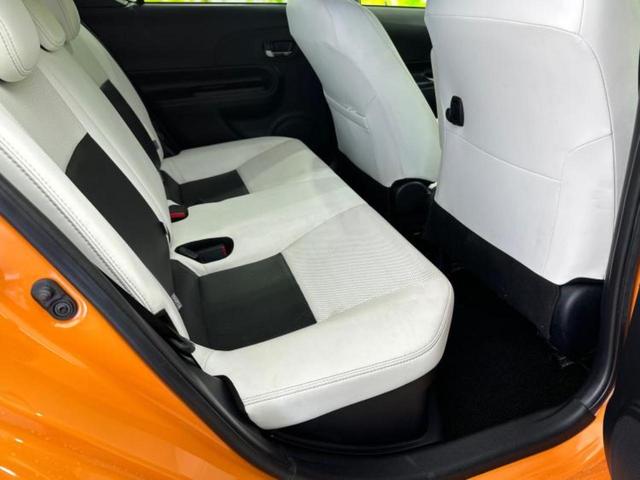 アクア クロスオーバー　保証書／純正　９インチ　ＳＤナビ／トヨタセーフティセンス／シートヒーター　前席／車線逸脱防止支援システム／シート　合皮／ヘッドランプ　ＬＥＤ／Ｂｌｕｅｔｏｏｔｈ接続／ＥＴＣ／ＥＢＤ付ＡＢＳ　ＤＶＤ再生（5枚目）