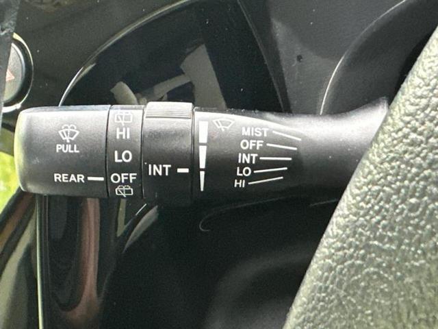 アクア クロスオーバー　保証書／純正　９インチ　ＳＤナビ／トヨタセーフティセンス／シートヒーター　前席／車線逸脱防止支援システム／シート　合皮／ヘッドランプ　ＬＥＤ／Ｂｌｕｅｔｏｏｔｈ接続／ＥＴＣ／ＥＢＤ付ＡＢＳ　ＤＶＤ再生（17枚目）