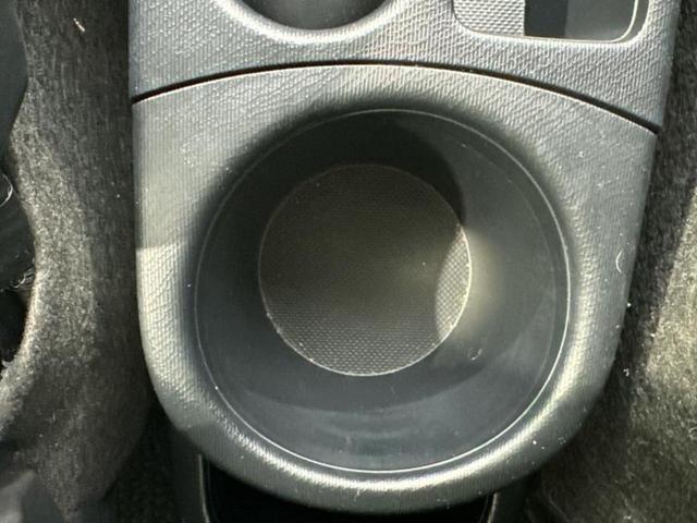 アクア クロスオーバー　保証書／純正　９インチ　ＳＤナビ／トヨタセーフティセンス／シートヒーター　前席／車線逸脱防止支援システム／シート　合皮／ヘッドランプ　ＬＥＤ／Ｂｌｕｅｔｏｏｔｈ接続／ＥＴＣ／ＥＢＤ付ＡＢＳ　ＤＶＤ再生（31枚目）