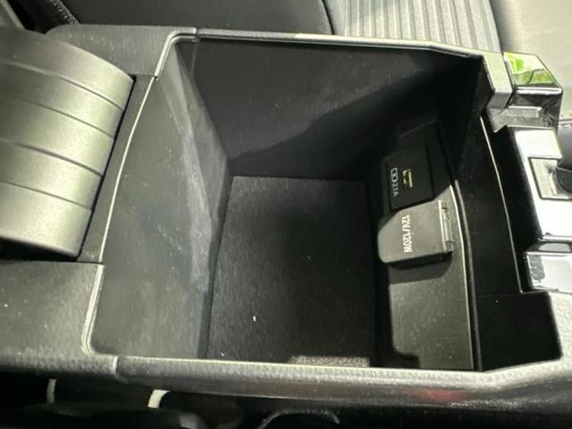 カローラツーリング ハイブリッドダブルバイビー　新品タイヤ／保証書／ディスプレイオーディオ＋ナビ９インチ／トヨタセーフティセンス／車線逸脱防止支援システム／シート　ハーフレザー／ヘッドランプ　ＬＥＤ／ＥＴＣ／ＥＢＤ付ＡＢＳ　衝突被害軽減システム（31枚目）