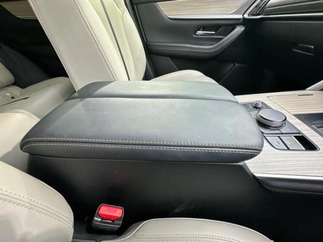 ＣＸ－６０ ２５Ｓ　Ｌパッケージ　新品タイヤ／保証書／ディスプレイオーディオ＋ナビ１０インチ／アイアクティブセンス（マツダ）／シートヒーター　全席／３６０°ビューモニター／シート　合皮／電動バックドア／ドライブレコーダー　前後　禁煙車（30枚目）