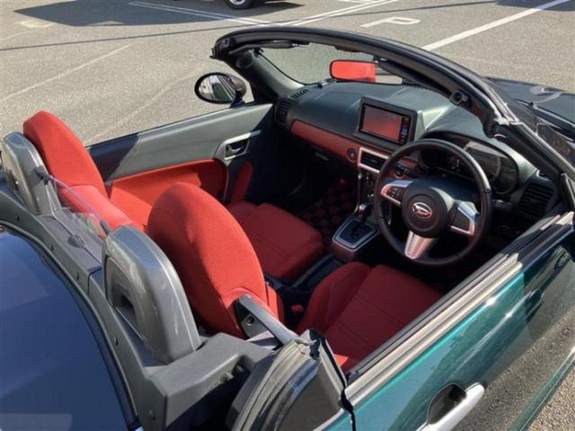 コペン セロ　新品タイヤ／保証書／純正　ＳＤナビ／シートヒーター／ヘッドランプ　ＬＥＤ／Ｂｌｕｅｔｏｏｔｈ接続／ＥＴＣ２．０／ＥＢＤ付ＡＢＳ／横滑り防止装置／アイドリングストップ／バックモニター／フルセグＴＶ（6枚目）