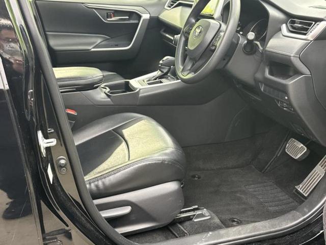 RAV4 X サンルーフ/TRDエアロ/社外 9インチ SDナビ/トヨタセーフティセンス/車線逸脱防止支援システム/ドライブレコーダー 前後/ヘッドランプ LED/Bluetooth接続/HDMI接続/ETC(4枚目)