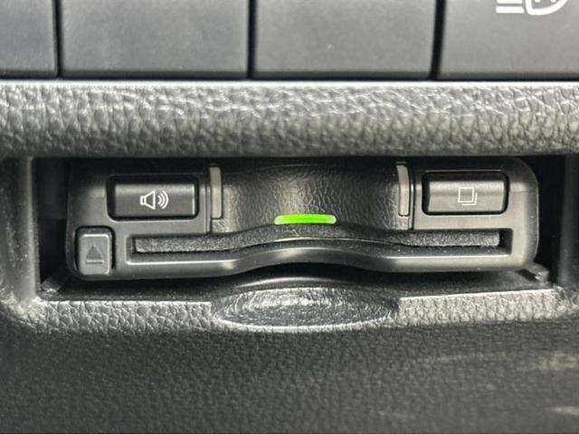 RAV4 X サンルーフ/TRDエアロ/社外 9インチ SDナビ/トヨタセーフティセンス/車線逸脱防止支援システム/ドライブレコーダー 前後/ヘッドランプ LED/Bluetooth接続/HDMI接続/ETC(18枚目)