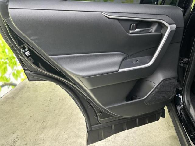 RAV4 X サンルーフ/TRDエアロ/社外 9インチ SDナビ/トヨタセーフティセンス/車線逸脱防止支援システム/ドライブレコーダー 前後/ヘッドランプ LED/Bluetooth接続/HDMI接続/ETC(19枚目)