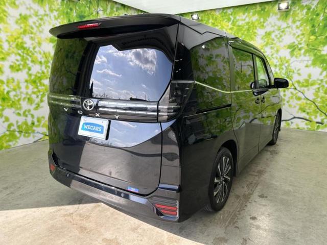 ヴォクシー Ｓ－Ｚ　新品タイヤ／ディスプレイオーディオ１０．５インチ／フリップダウンモニター　純正　１４インチ／トヨタセーフティセンス／両側電動スライドドア／シートヒーター　前席／車線逸脱防止支援システム　バックカメラ（3枚目）