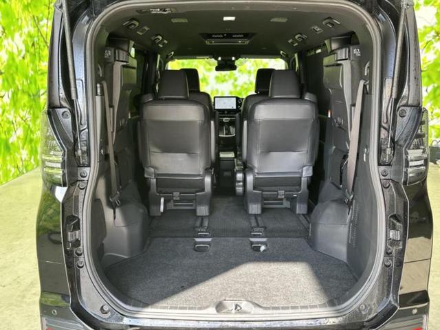 ヴォクシー Ｓ－Ｚ　新品タイヤ／ディスプレイオーディオ１０．５インチ／フリップダウンモニター　純正　１４インチ／トヨタセーフティセンス／両側電動スライドドア／シートヒーター　前席／車線逸脱防止支援システム　バックカメラ（21枚目）