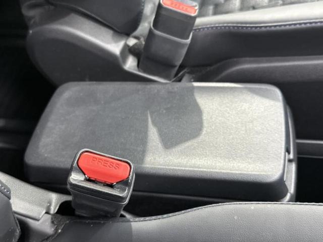 ヴォクシー Ｓ－Ｚ　新品タイヤ／ディスプレイオーディオ１０．５インチ／フリップダウンモニター　純正　１４インチ／トヨタセーフティセンス／両側電動スライドドア／シートヒーター　前席／車線逸脱防止支援システム　バックカメラ（34枚目）