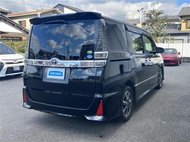 ヴォクシー ZSキラメキ 新品タイヤ/保証書/純正 9インチ SDナビ/フリップダウンモニター 純正 12.1インチ/衝突安全装置/両側電動スライドドア/車線逸脱防止支援システム/ドライブレコーダー 純正 衝突被害軽減システム(3枚目)