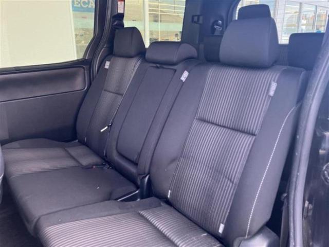 ヴォクシー ZSキラメキ 新品タイヤ/保証書/純正 9インチ SDナビ/フリップダウンモニター 純正 12.1インチ/衝突安全装置/両側電動スライドドア/車線逸脱防止支援システム/ドライブレコーダー 純正 衝突被害軽減システム(6枚目)