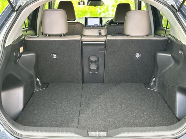 ヤリスクロス ハイブリッドＺ　保証書／ディスプレイオーディオ＋ナビ８インチ／トヨタセーフティセンス／シートヒーター　前席／パノラミックビューモニター／車線逸脱防止支援システム／シート　ハーフレザー／ヘッドランプ　ＬＥＤ　禁煙車（8枚目）