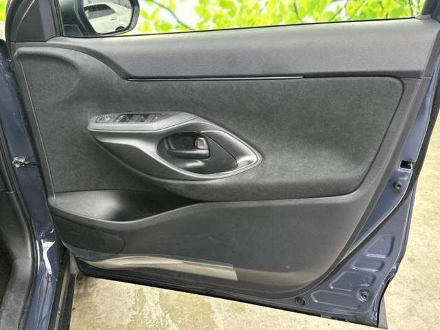 ヤリスクロス ハイブリッドＺ　保証書／ディスプレイオーディオ＋ナビ８インチ／トヨタセーフティセンス／シートヒーター　前席／パノラミックビューモニター／車線逸脱防止支援システム／シート　ハーフレザー／ヘッドランプ　ＬＥＤ　禁煙車（21枚目）