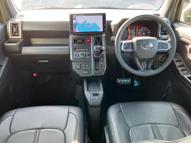 タフト Ｇターボ　新品タイヤ／ガラスルーフ／保証書／純正　９インチ　ＳＤナビ／スマートアシスト（トヨタ・ダイハツ）／シートヒーター　前席／車線逸脱防止支援システム／ヘッドランプ　ＬＥＤ／ＵＳＢジャック　ターボ　ＥＴＣ（4枚目）