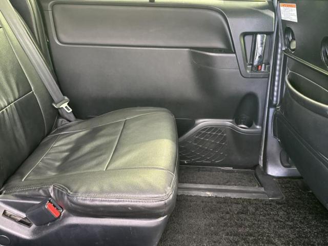 ヴォクシー ハイブリッドＺＳキラメキ３　保証書／純正　９インチ　ＳＤナビ／フリップダウンモニター　純正　１２．８インチ／トヨタセーフティセンス／両側電動スライドドア／シートヒーター／車線逸脱防止支援システム／ヘッドランプ　ＬＥＤ　ＤＶＤ再生（25枚目）