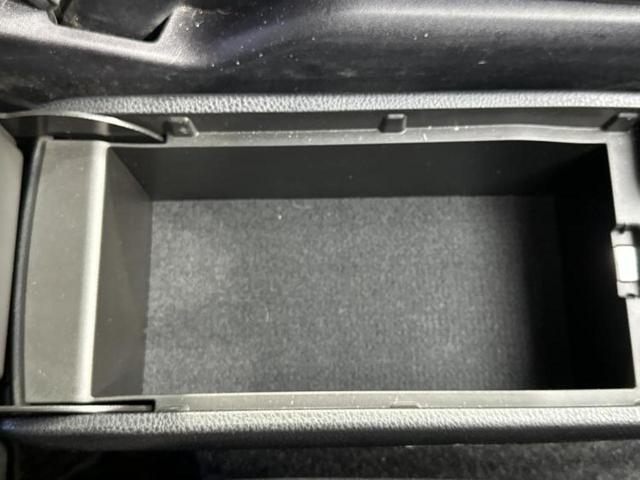 ヴォクシー ハイブリッドＺＳキラメキ３　保証書／純正　９インチ　ＳＤナビ／フリップダウンモニター　純正　１２．８インチ／トヨタセーフティセンス／両側電動スライドドア／シートヒーター／車線逸脱防止支援システム／ヘッドランプ　ＬＥＤ　ＤＶＤ再生（36枚目）