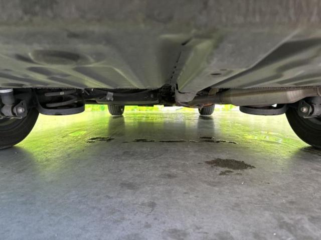 ヴォクシー ハイブリッドＺＳキラメキ３　保証書／純正　９インチ　ＳＤナビ／フリップダウンモニター　純正　１２．８インチ／トヨタセーフティセンス／両側電動スライドドア／シートヒーター／車線逸脱防止支援システム／ヘッドランプ　ＬＥＤ　ＤＶＤ再生（47枚目）